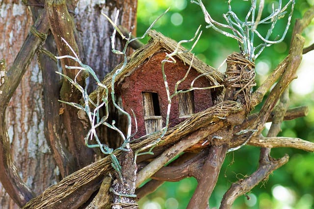 kerajinan ranting kayu bentuk rumah