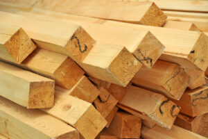 jenis kayu untuk konstruksi bangunan